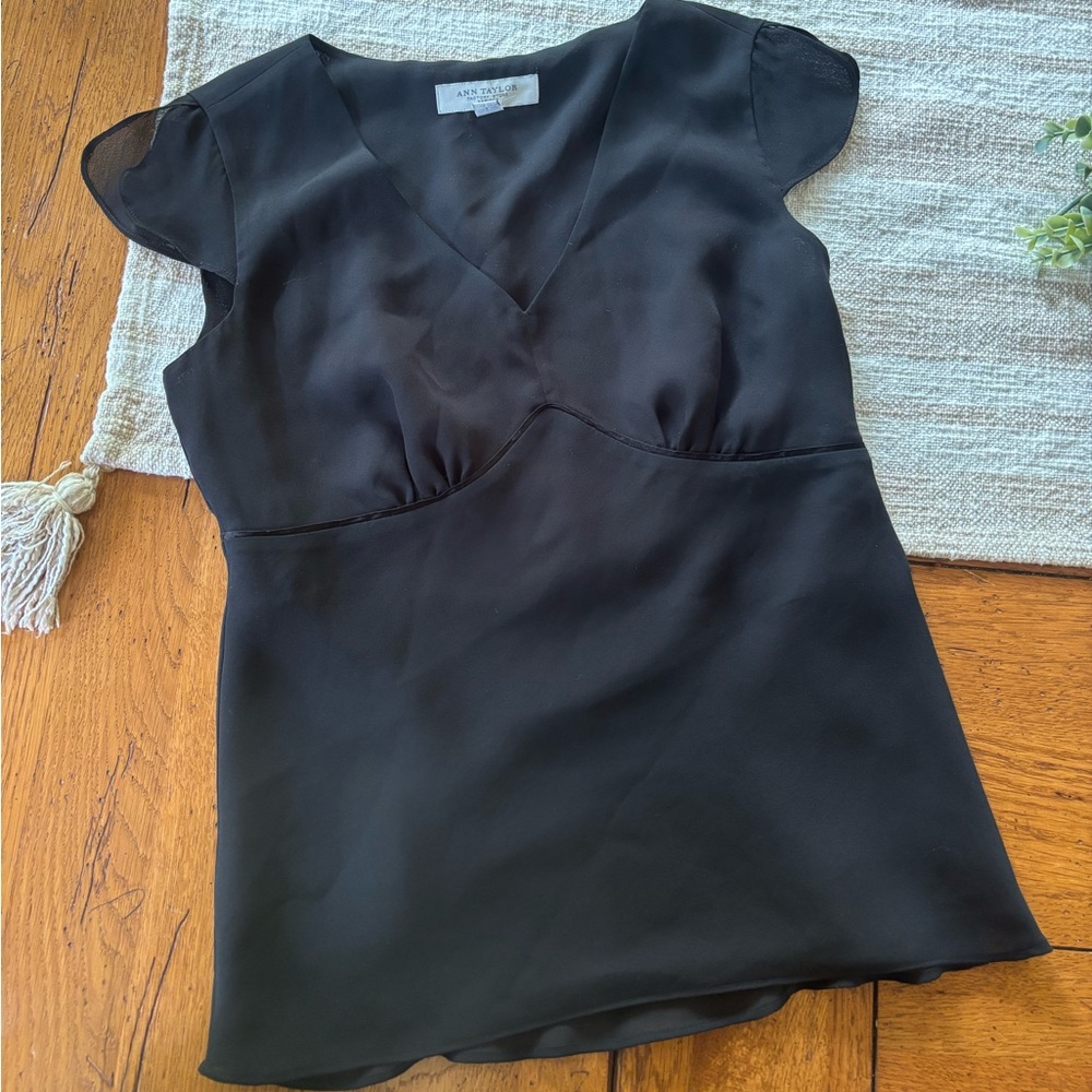 Ann Taylor Black Cap Sleeve Top